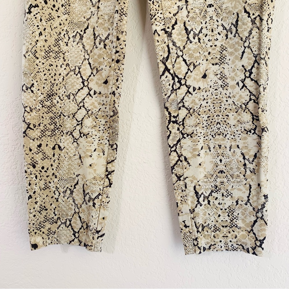 SPELL // Aloha Python Jets - Picture 10 of 11